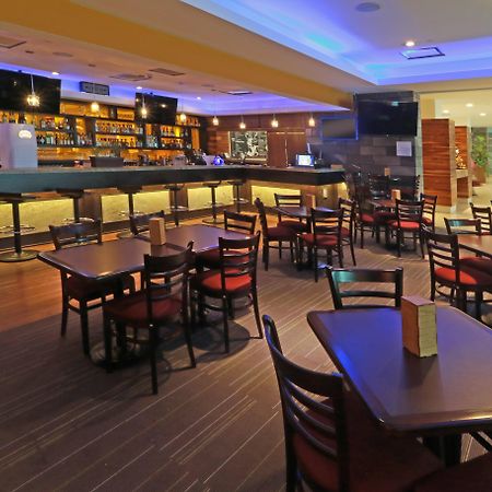 Holiday Inn & Suites Plaza Mayor By Ihg León de los Aldamas Extérieur photo