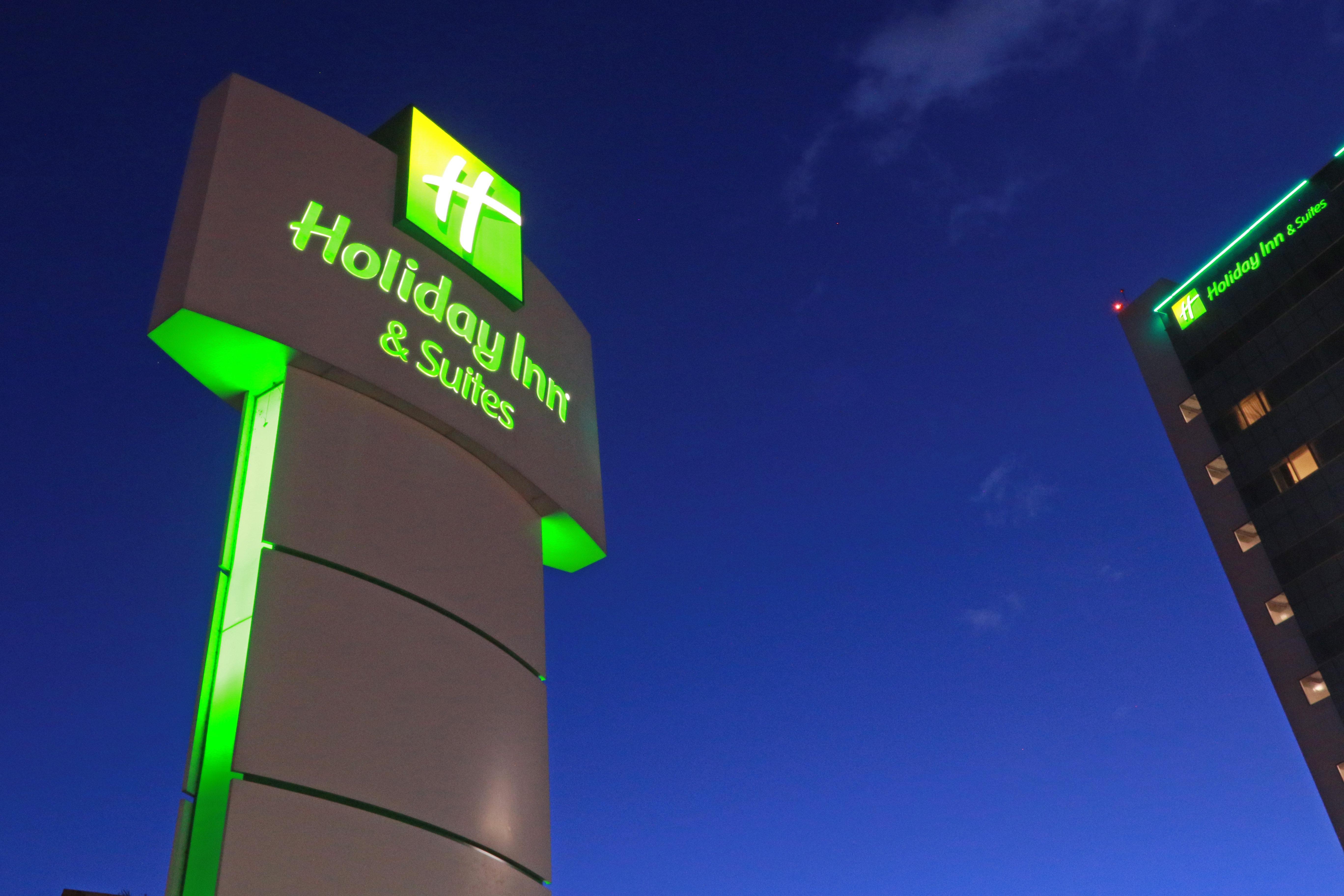 Holiday Inn & Suites Plaza Mayor By Ihg León de los Aldamas Extérieur photo